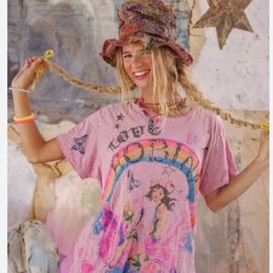 Magnolia Pearl Pink Graphic Short Sleeve Tee
